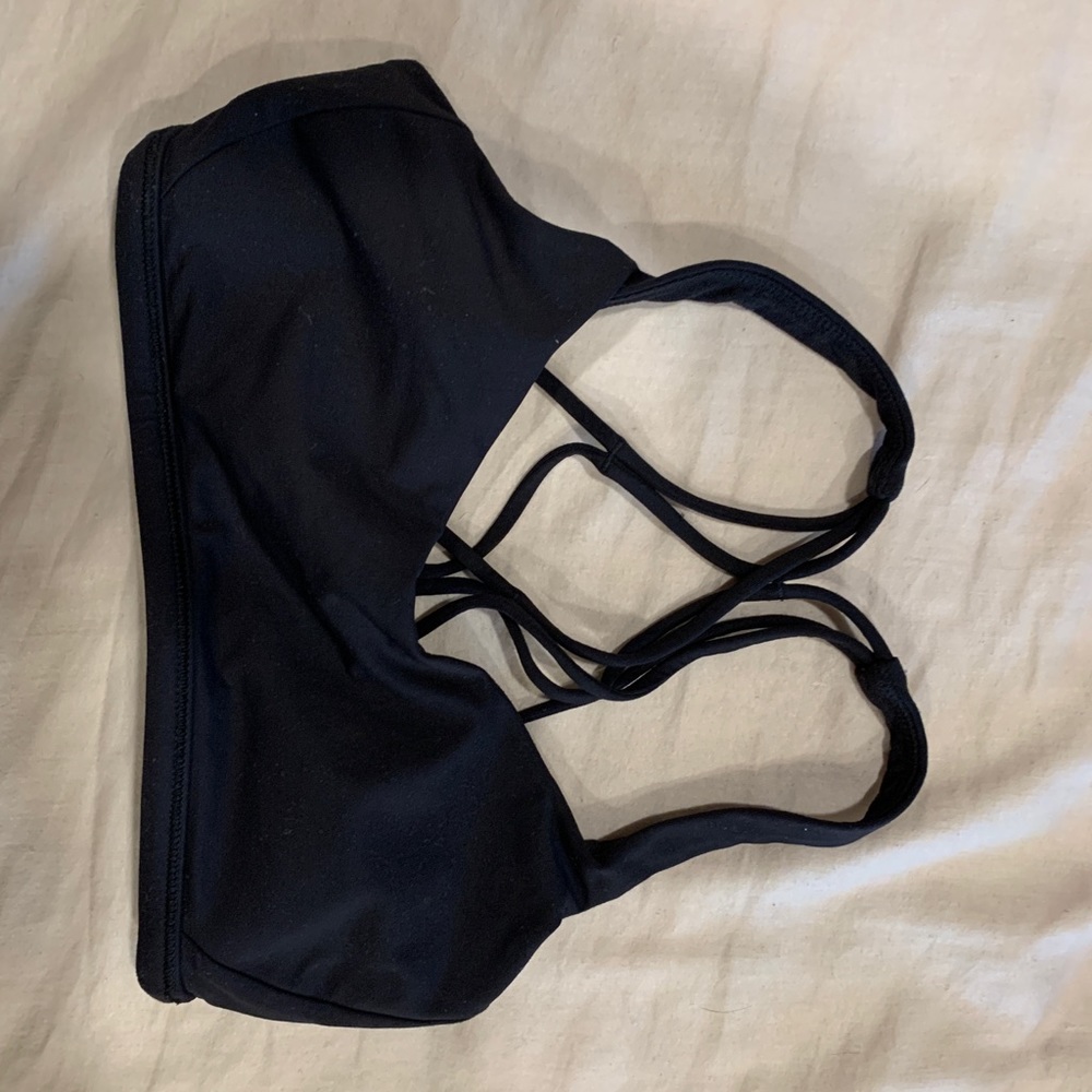 Lululemon sports bra